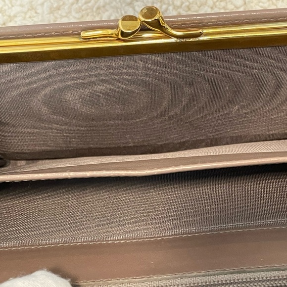 Gucci Dusty Purple Leather Long Wallet - Picture 8 of 17